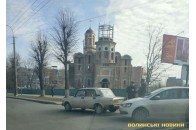 У Луцьку біля собору аварія з двох легковиків