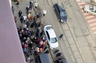 Біля офісу телеканалу 