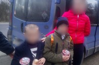 На Волині двоє неповнолітніх братів намагались дістатись додому за 50 км по трасі