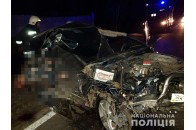 Легковик протаранив вантажівку на Рівненщині, є загиблий (Фото)