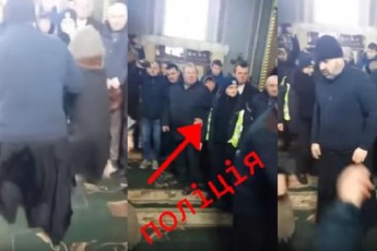 Священик силою виштовхував прихожан з храму УПЦ МП на Тернопільщині (Відео)
