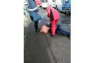 У Луцьку посеред вулиці врятували п'яного неадеквата (фото)