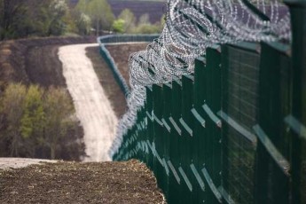 Латвія побудувала майже 100-кілометровий паркан на кордоні з РФ