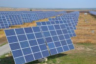 Українці платять Ахметову в чотири рази більше за дешевшу 