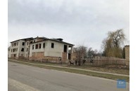 На Волині недобудована лікарня стала місцем дитячих ігор (фото)