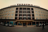 Луцькі готелі заполонили охоронці Порошенка та лісівники