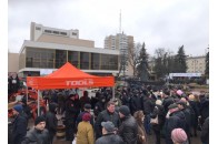 Лісова охорона забороняє лучанам вільно пересуватись центром міста через приїзд Порошенка