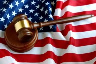 На оточення Порошенка відкрили кримінальні справи у США