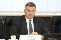 Аваков назвав кандидата, який найбільше купує голоси