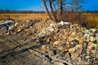 У Львові автентичну бруківку викинули на смітник
