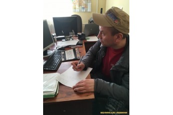 Волинянин не зміг проголосувати через поліцію (фото)