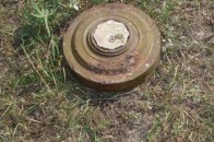Протягом 5 років на Донбасі понад 830 осіб підірвались на мінах