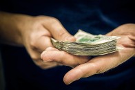 Дитину намагались вивезти до Польщі за 100 доларів