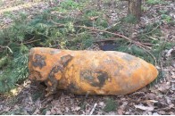 Волиняни знайшли у лісі фугасну осколкову 250-кілограмову бомбу