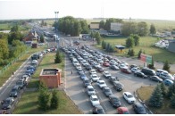 Волинян попереджають про довжелезні черги на кордоні