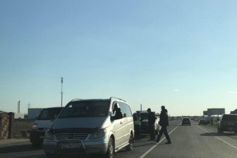 Неподалік Луцька − масштабна ДТП, зіткнулись три автівки (фото)