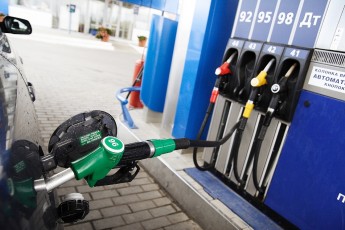 В Україні зростають ціни на бензин та дизпальне