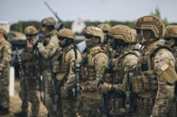 Україна збільшує витрати на армію