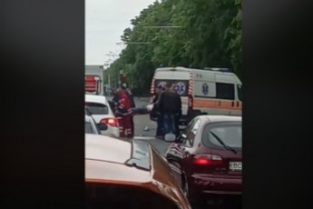 Головні новини Волині 1 травня: У Луцьку сталась кривава ДТП – постраждалого забрали на ношах у 