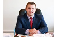 Земля, квартири та швейцарська фірма: заступник голови ОДА Савченка показав чималі статки