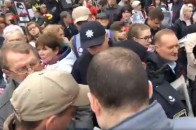 Перші сутички стались на акції 