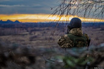 На Донбасі відбулися криваві бої, є загиблі та поранені серед воїнів ЗСУ