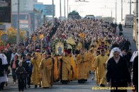 У Луцьку прихильники УПЦ МП влаштовують Хресний хід