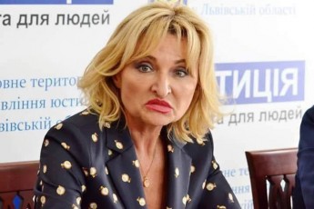 Ірина Луценко прийшла на засідання Верховної Ради у каблучці за 5,5 тисяч євро (фото)