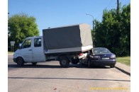 У Луцьку вантажівка протаранила 
