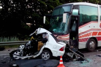 Влетів в лоб автобуса з 50 пасажирами: смертельна ДТП сталась під Харковом