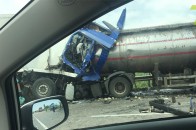 Автотроща на трасі: 21-річного водія розчавило у фурі (відео)