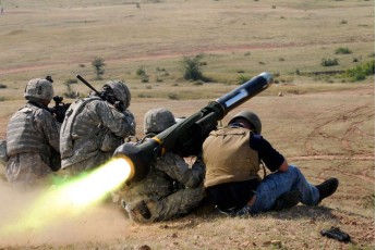 Американські Javelin за Порошенка таємно забирали у військових на Донбасі та вивозили за кордон