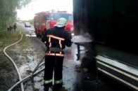 На Волині посеред дороги спалахнула вантажівка