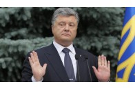 Не зміг: Порошенко знову оконфузився перед публікою зовнішнім виглядом (фото)