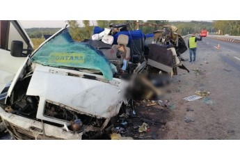 Кривава аварія автобуса та маршрутки: загинули пасажири (фото)