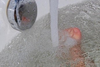 Залишили без нагляду: 1-річний хлопчик потонув у ванні