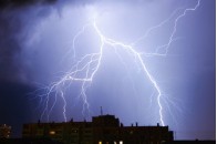 На Волині очікуються значні дощі, грози та град