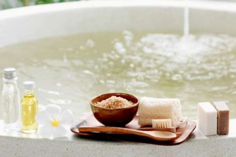Часте миття голови та гаряча ванна – шкідливі