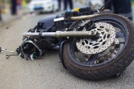 На Волині мотоцикл протаранив паркан, є постраждалі