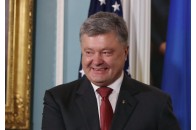 Порошенко разом з родиною покинув Україну