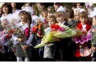 Замість квітів на 1 вересня закликають допомогти онкохворим