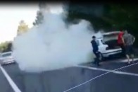 На Волині під час руху загорівся автомобіль (відео)