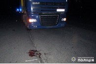 На Волині вантажівка збила пішохода, чоловік − у лікарні