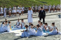 Скільки вартує: спливли деталі про вбрання Зеленської на День Незалежності