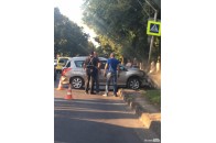 У Луцьку – ДТП: після удару автівку 