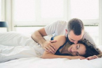 9 помилок, які роблять закохані пари перед сном