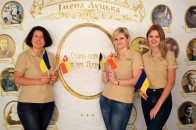 У Луцькому ЦНАПі до Дня міста роздають подарунки