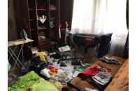 У місті на Волині злодії обчистили квартиру, поки господарі були за кордоном (фото)