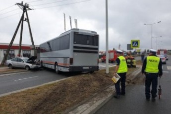 Автобус з українцями потрапив в аварію в Польщі, є постраждалі