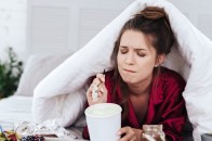 Від якого стресу ми набираємо вагу, а від якого зникає апетит – пояснили різницю
